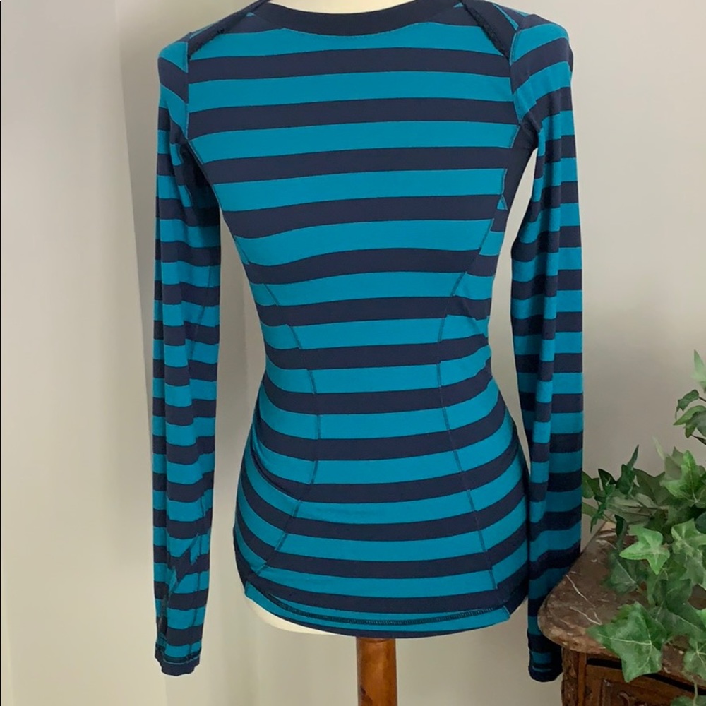 🍋lululemon Base Runner Long Sleeve- Like New
